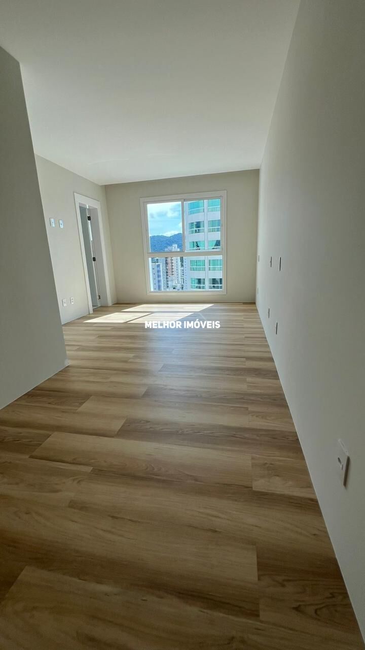 Apartamento à venda com 4 quartos, 150m² - Foto 19