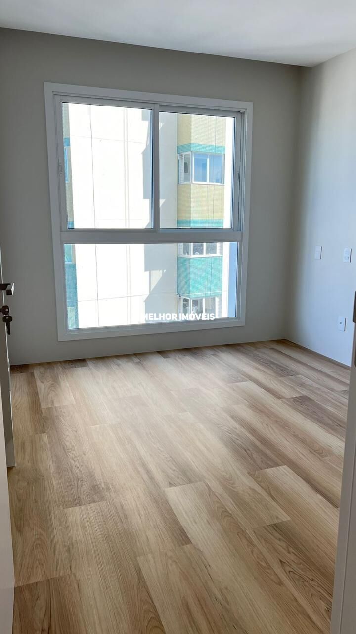 Apartamento à venda com 4 quartos, 150m² - Foto 10