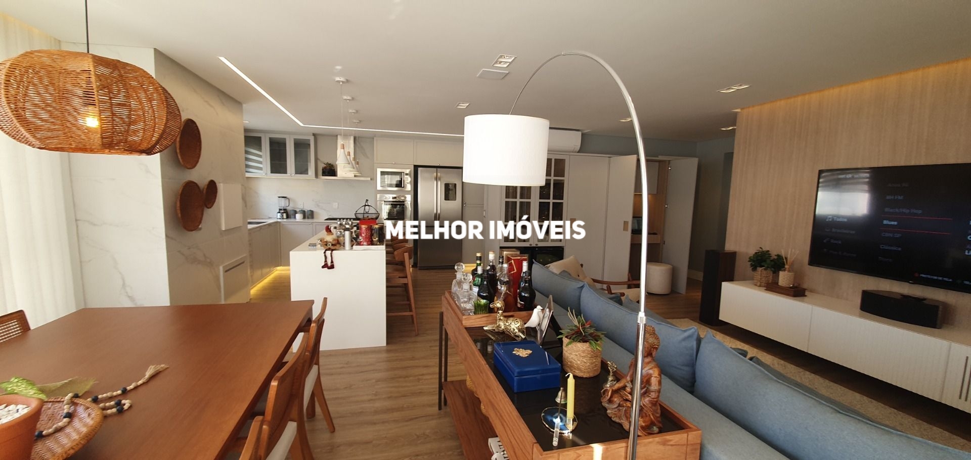 Apartamento à venda com 3 quartos, 130m² - Foto 2