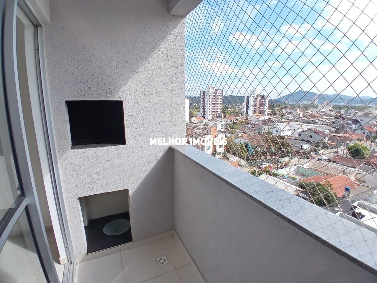 Apartamento à venda com 2 quartos, 58m² - Foto 3