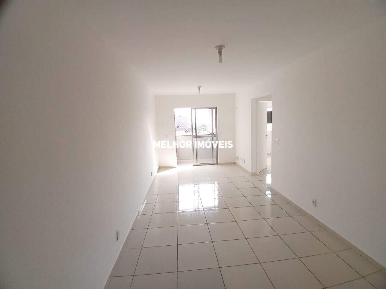 Apartamento à venda com 2 quartos, 58m² - Foto 1