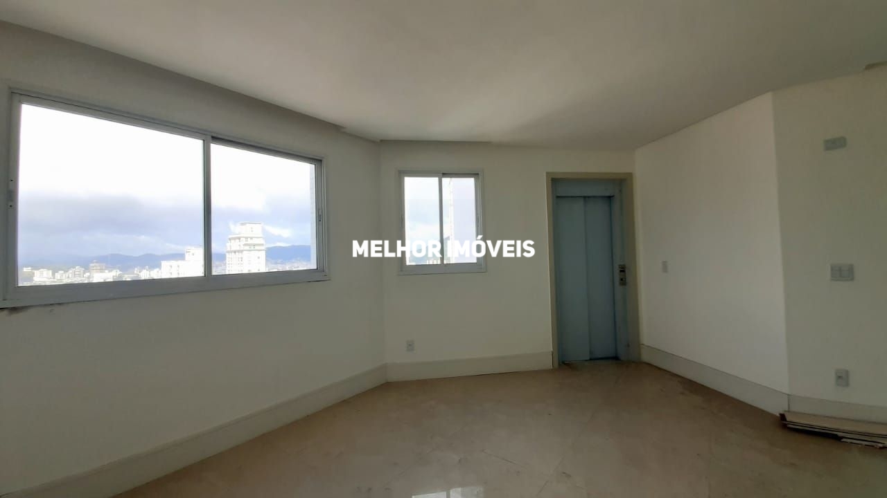 Apartamento à venda com 3 quartos, 121m² - Foto 17