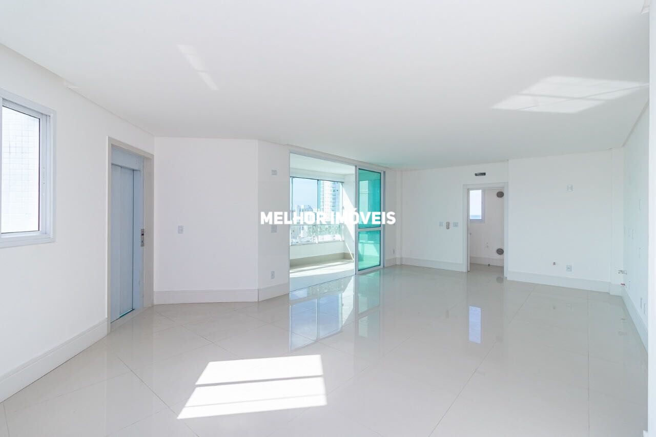 Apartamento à venda com 3 quartos, 121m² - Foto 15