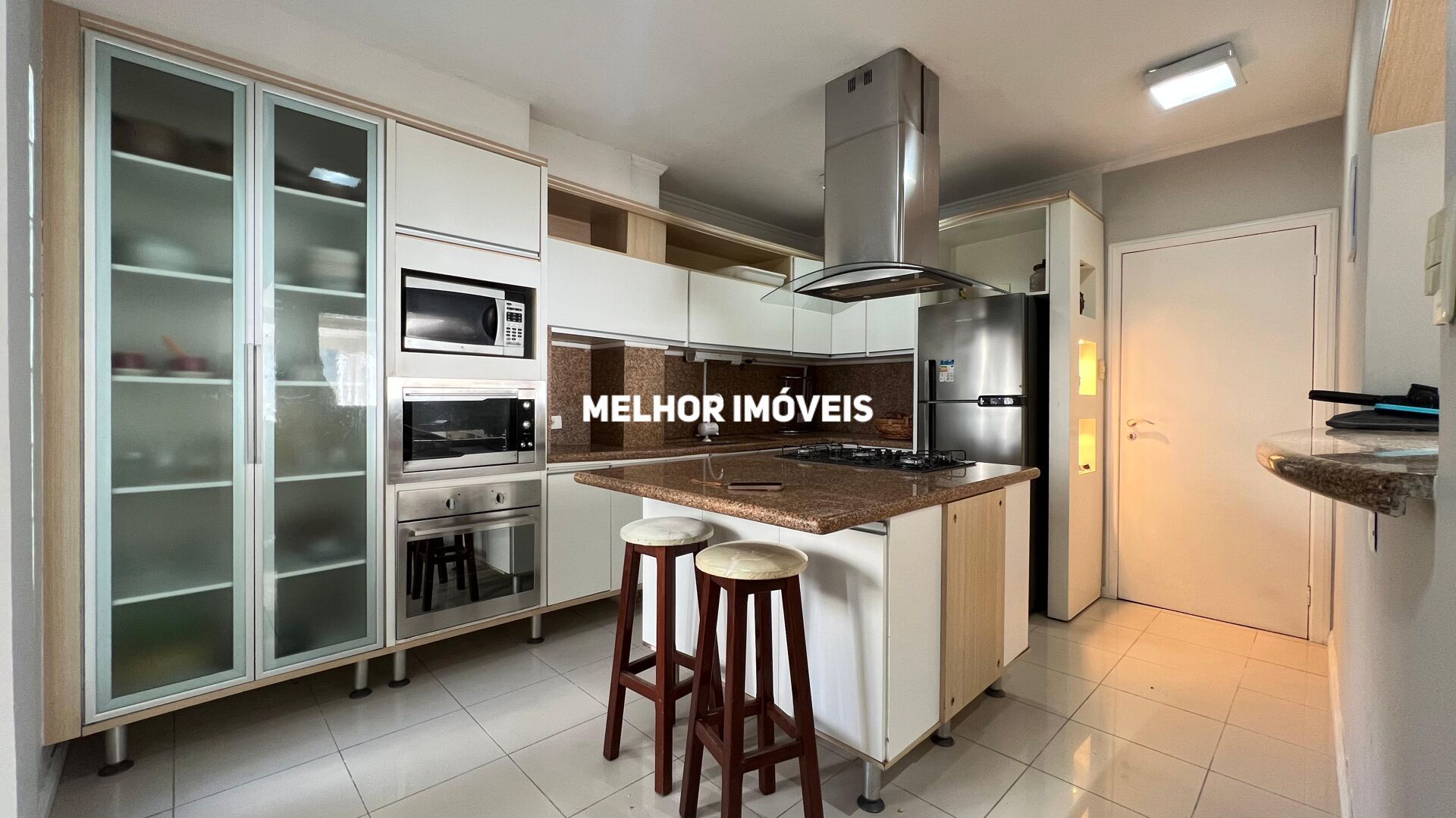 Apartamento, 3 quartos, 143 m² - Foto 2
