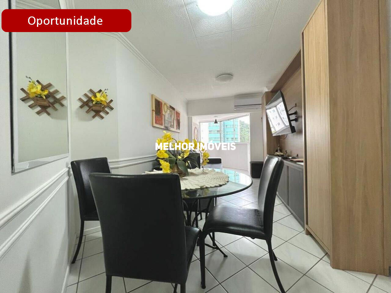 Apartamento à venda com 2 quartos, 65m² - Foto 1