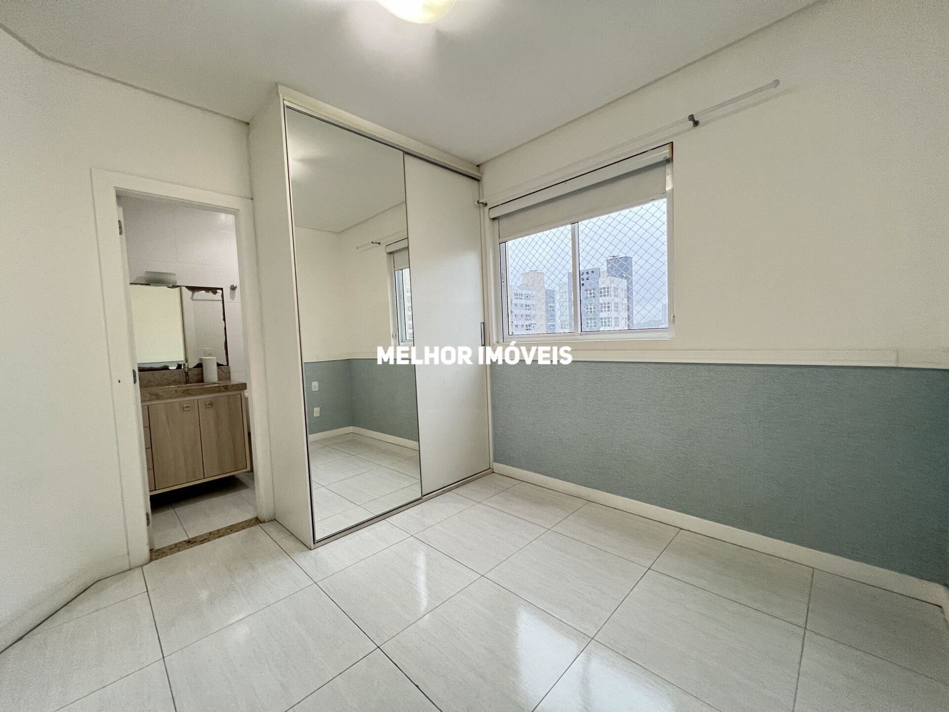 Apartamento à venda com 2 quartos, 100m² - Foto 17