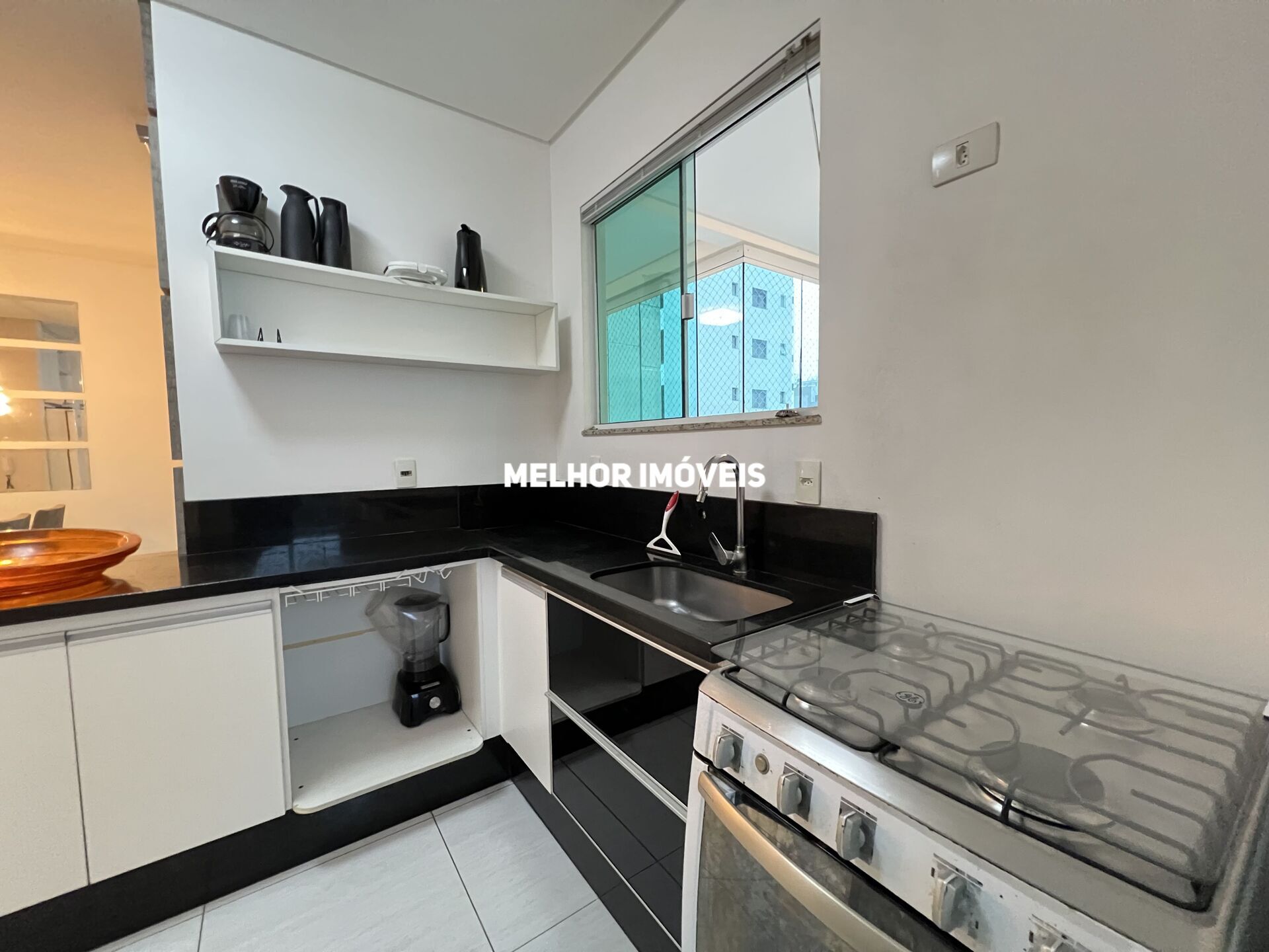 Apartamento à venda com 2 quartos, 100m² - Foto 10