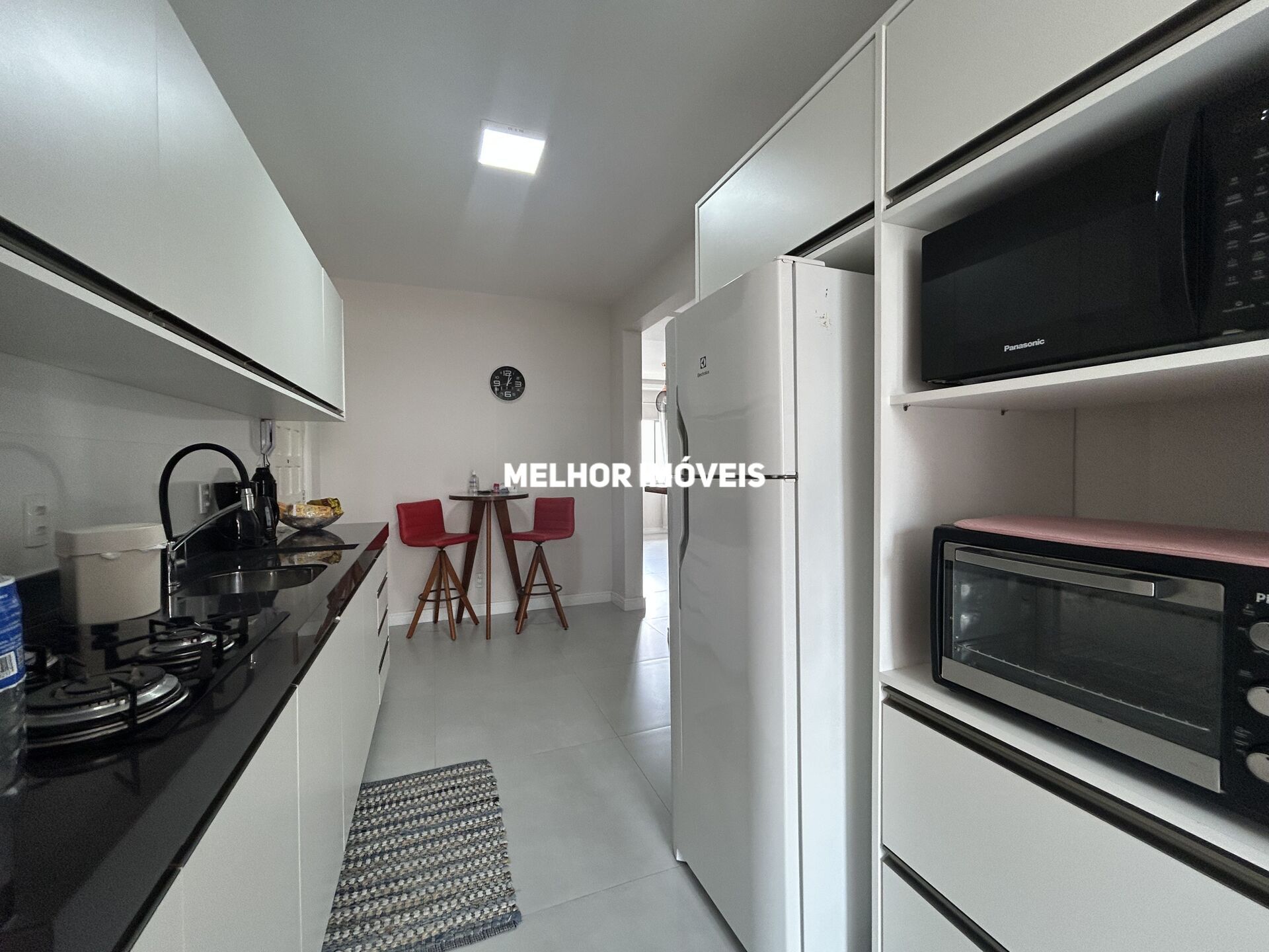 Apartamento para alugar com 3 quartos, 180m² - Foto 17