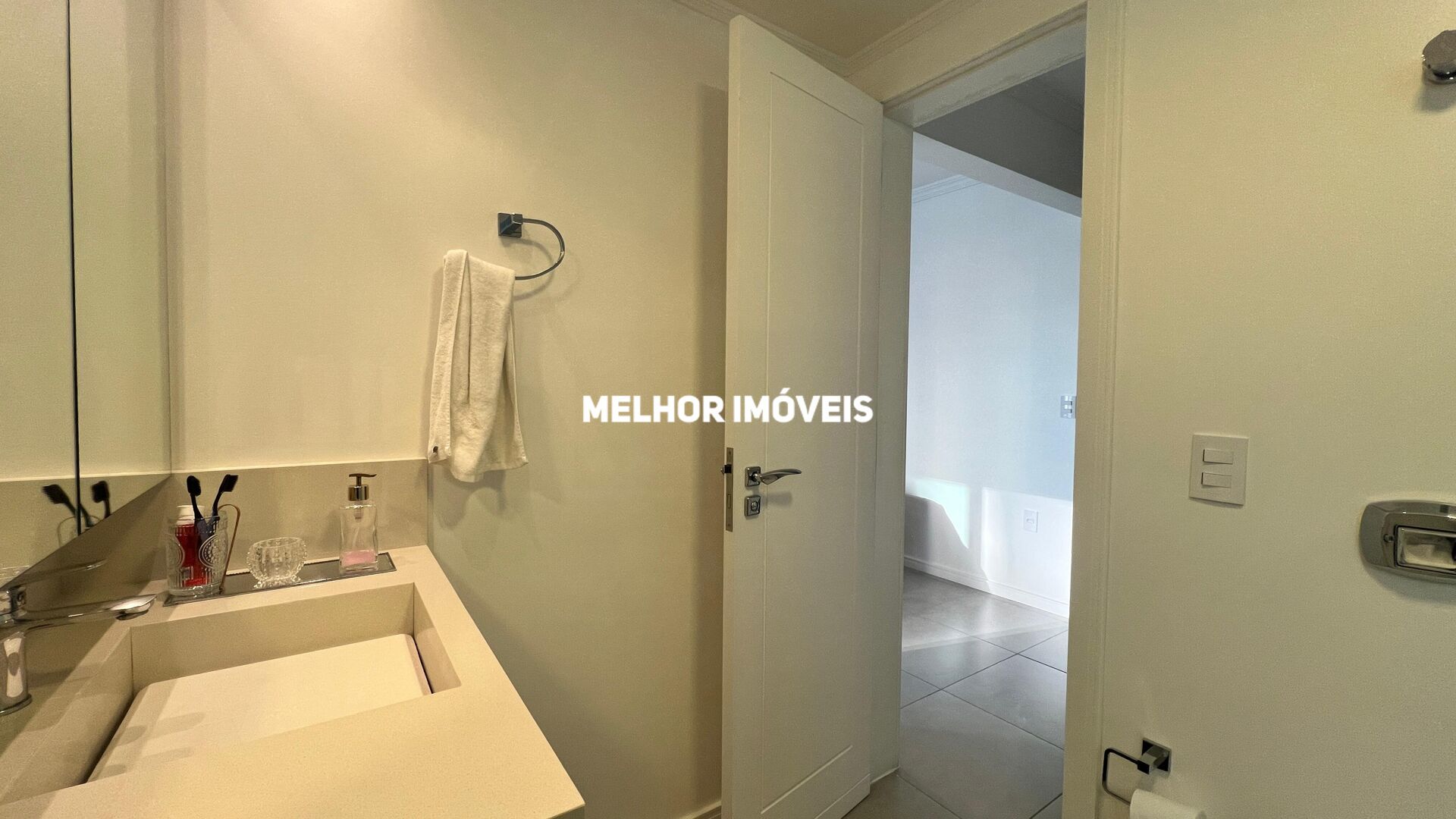 Apartamento à venda com 3 quartos, 119m² - Foto 26