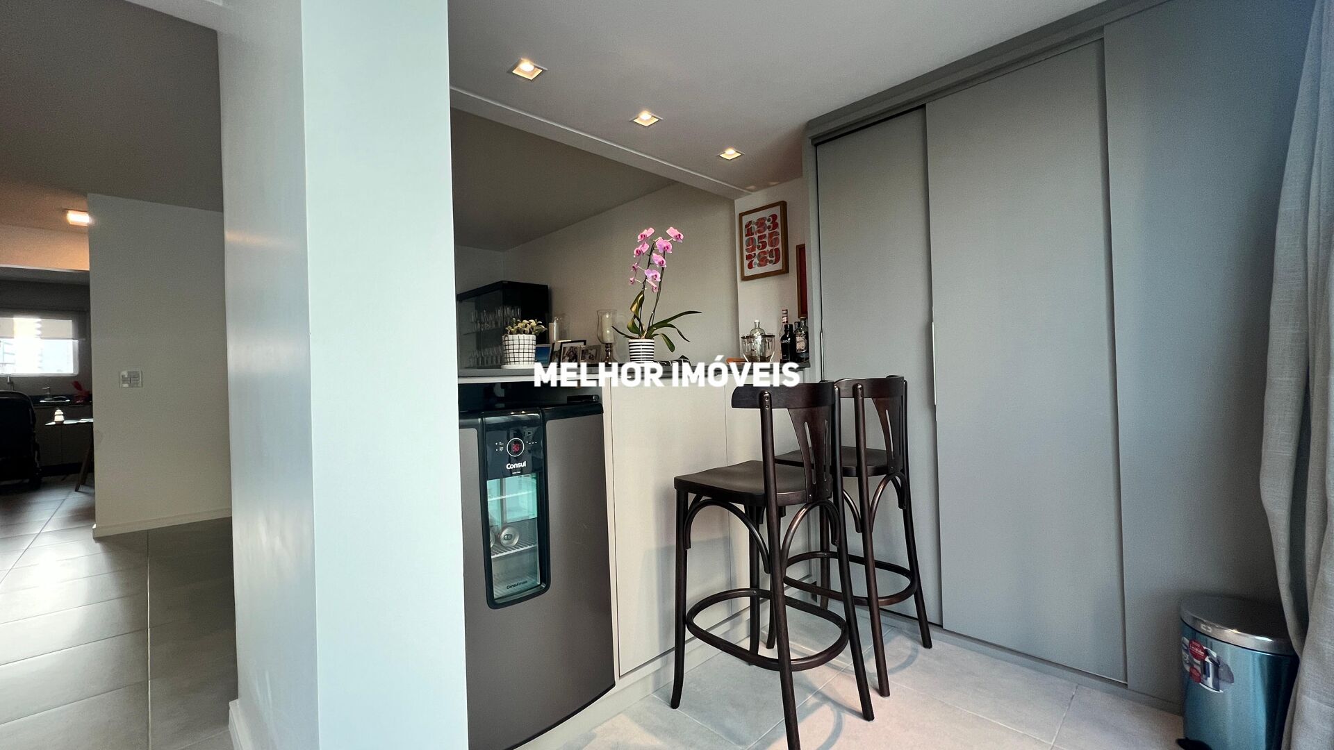 Apartamento à venda com 3 quartos, 119m² - Foto 9