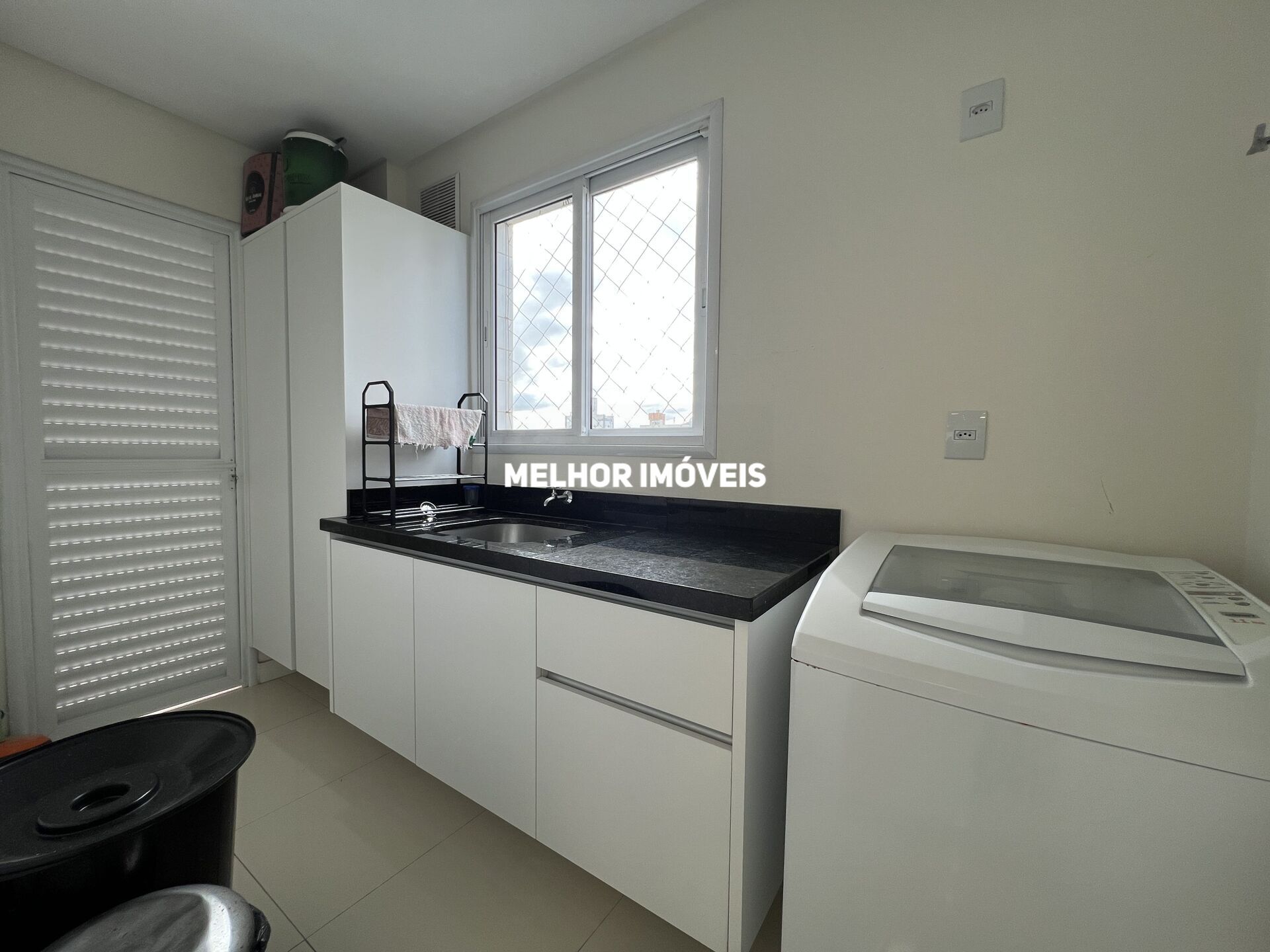 Apartamento à venda com 3 quartos, 135m² - Foto 13