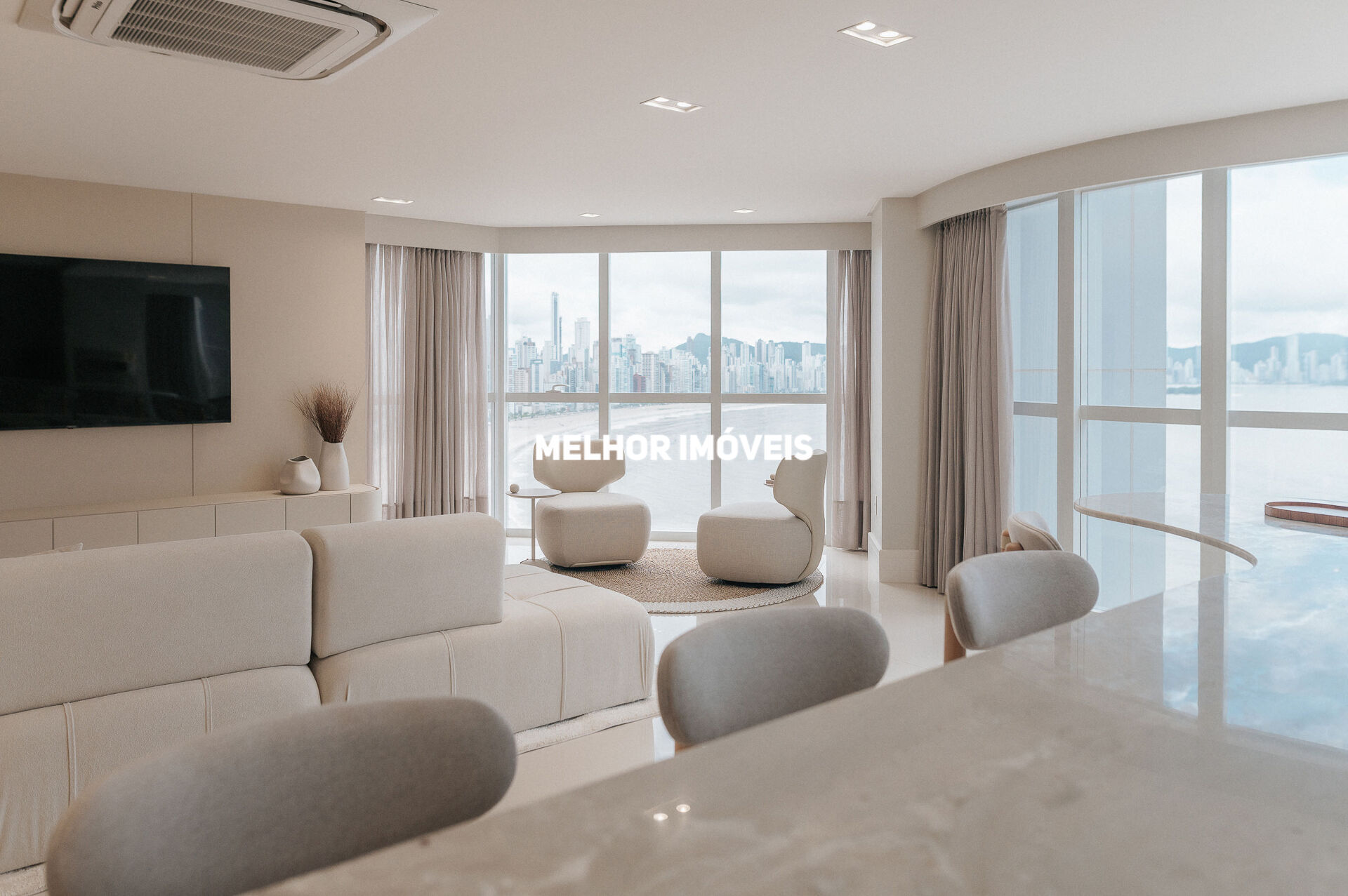 Apartamento, 4 quartos, 237 m² - Foto 2