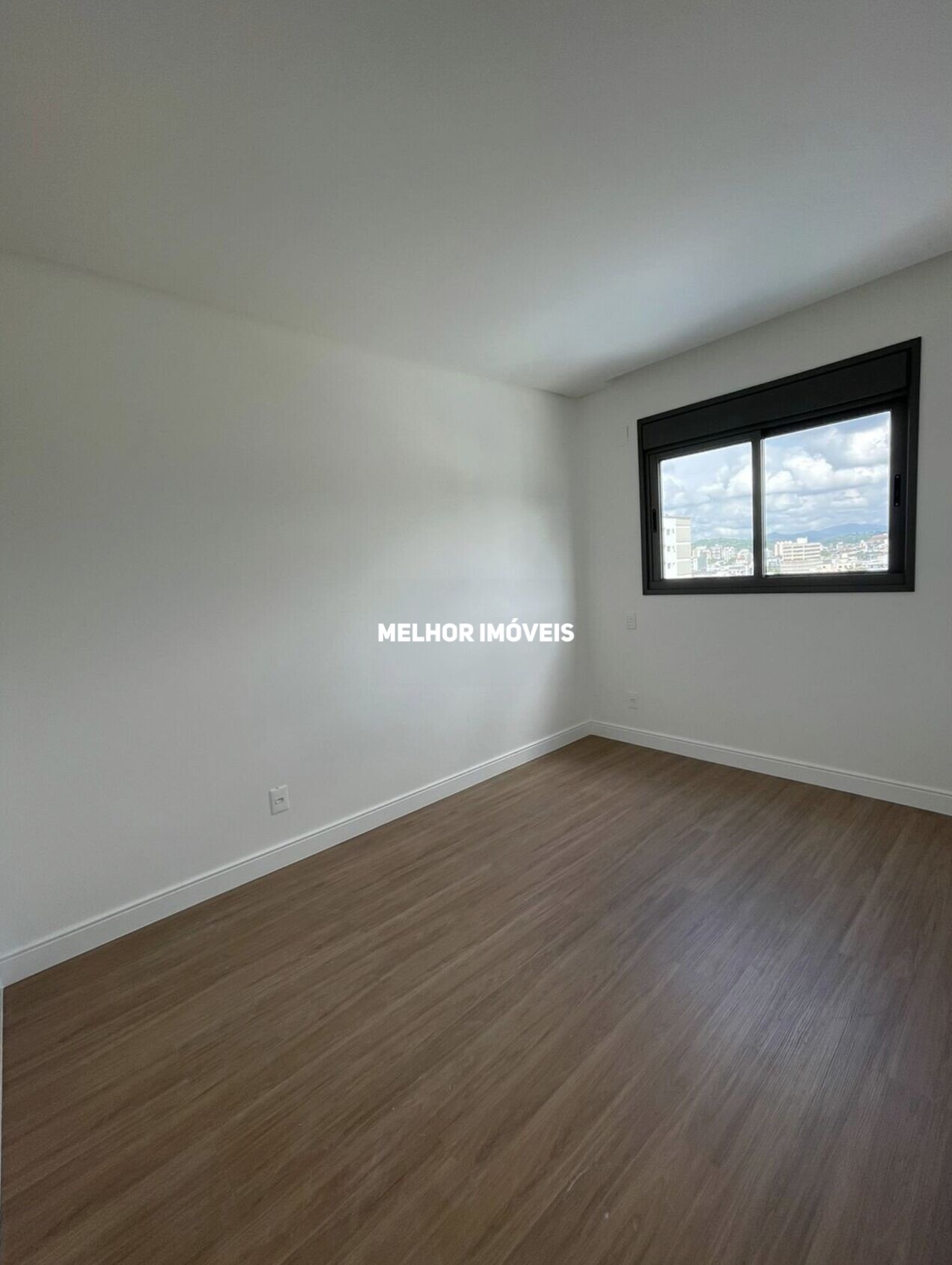 Apartamento à venda com 4 quartos, 151m² - Foto 7