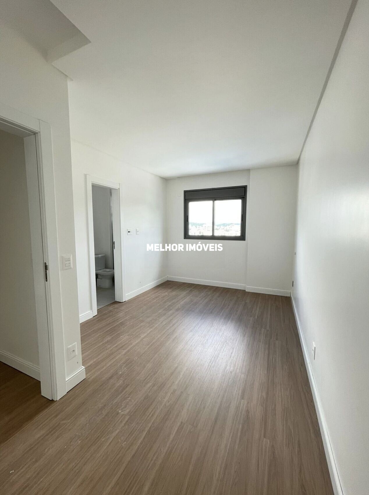 Apartamento à venda com 4 quartos, 151m² - Foto 8