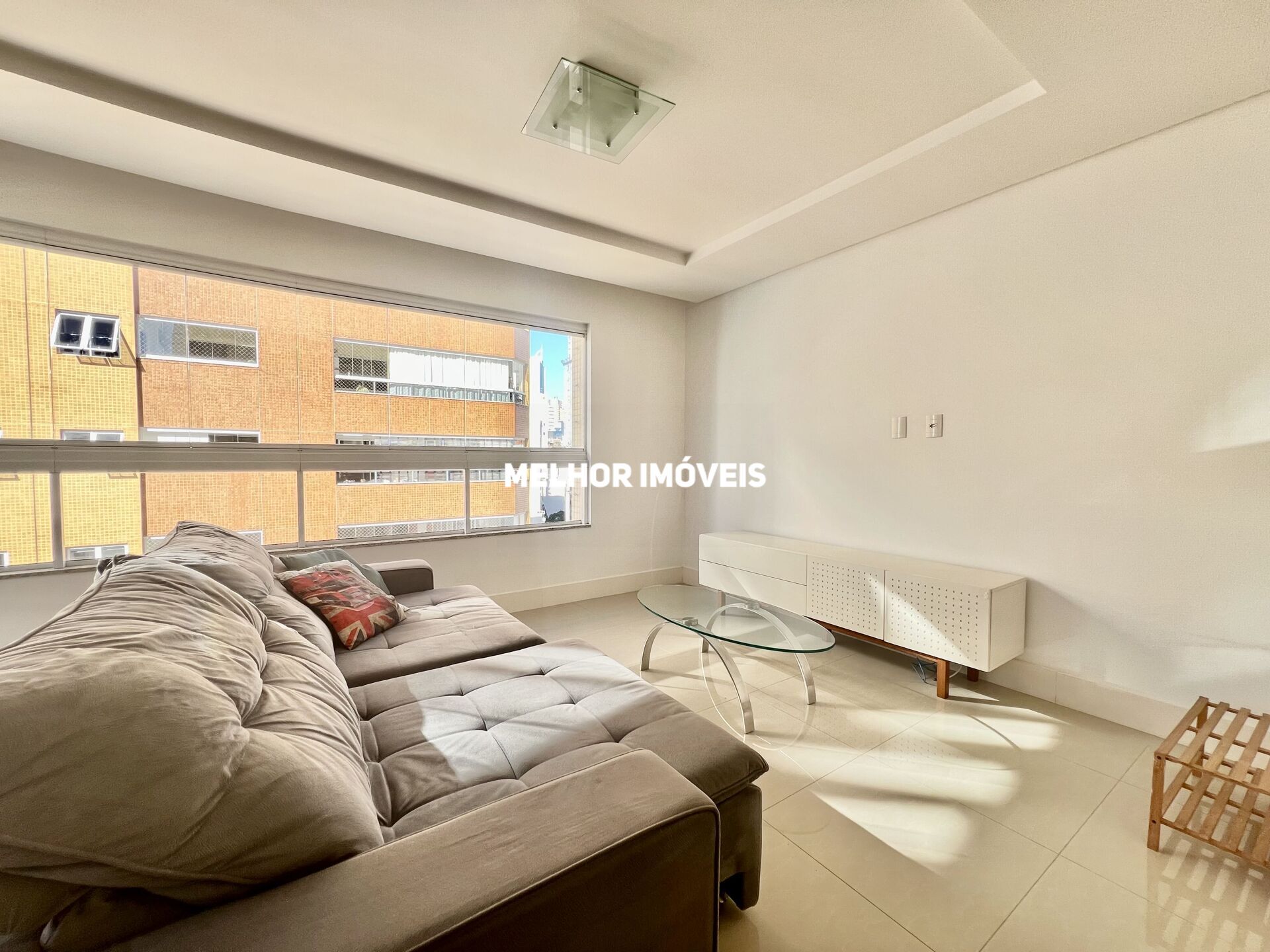 Apartamento à venda com 3 quartos, 115m² - Foto 1