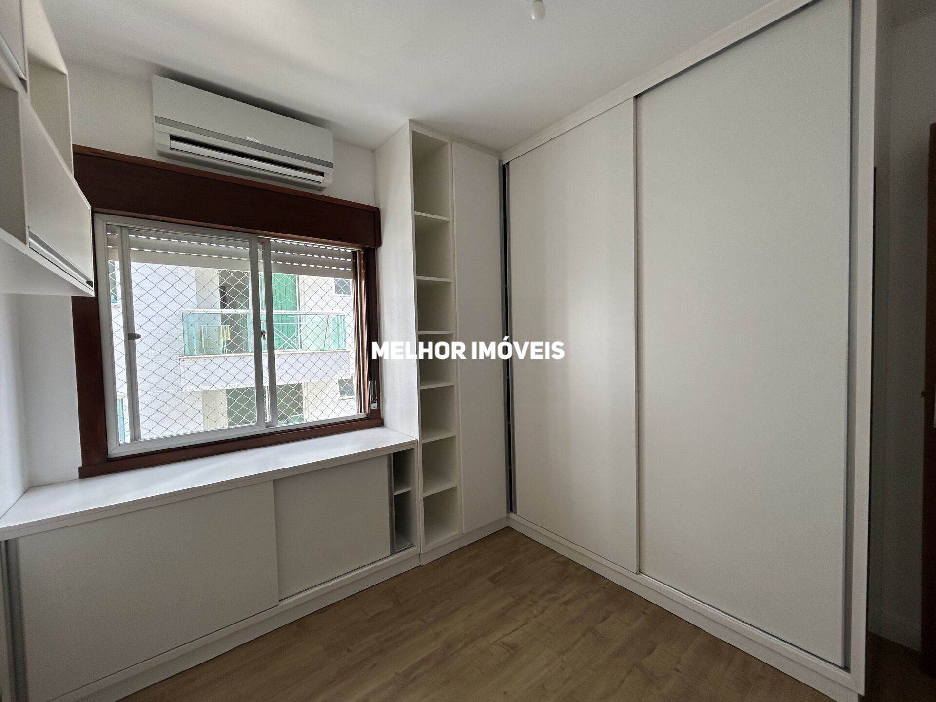 Apartamento à venda com 3 quartos, 100m² - Foto 11