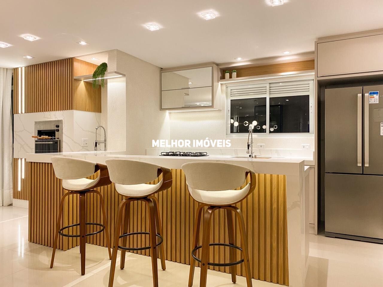 Apartamento para alugar com 3 quartos, 128m² - Foto 11