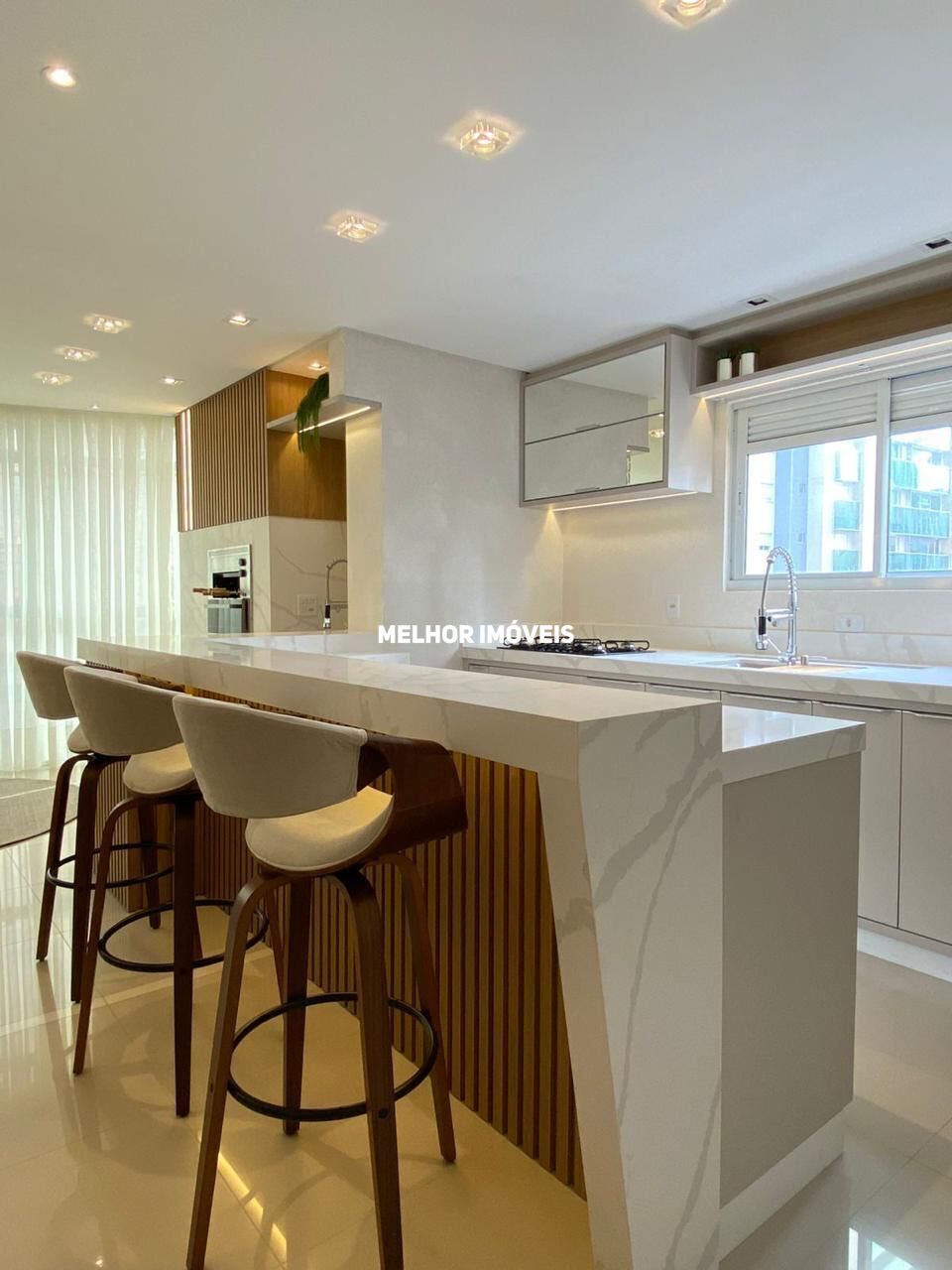 Apartamento para alugar com 3 quartos, 128m² - Foto 7