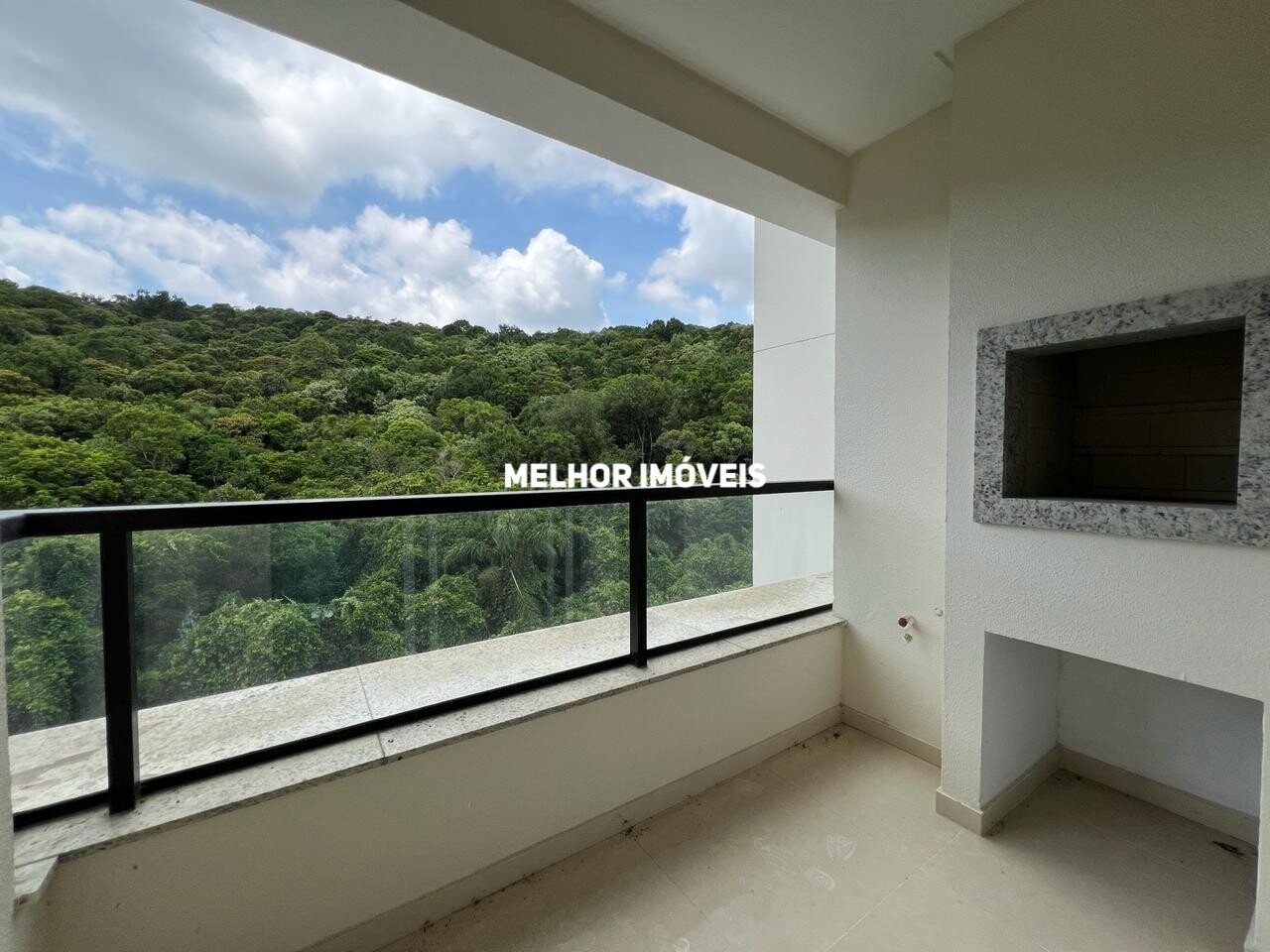 Apartamento à venda com 2 quartos, 63m² - Foto 1