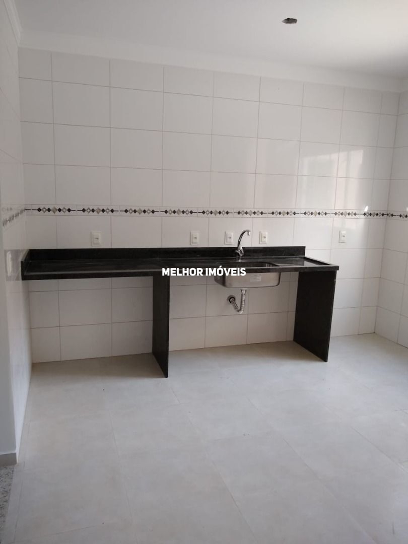 Sobrado à venda com 3 quartos, 130m² - Foto 4