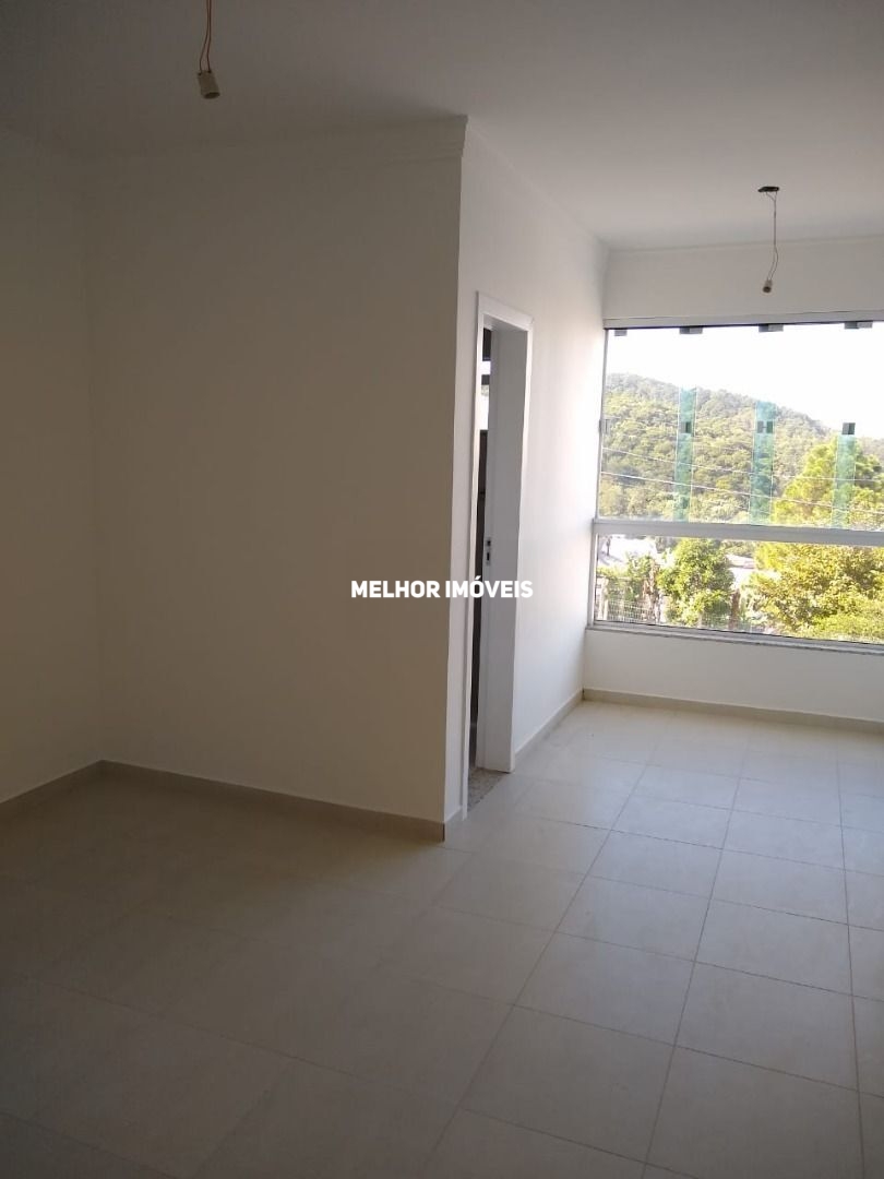 Sobrado à venda com 3 quartos, 130m² - Foto 2