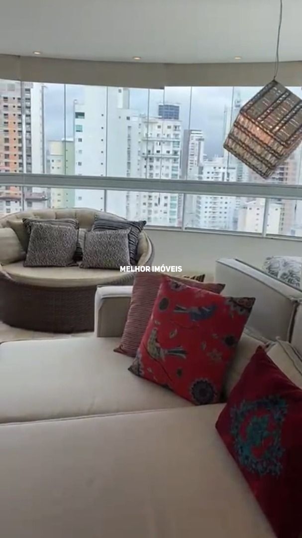 Apartamento para alugar com 3 quartos, 136m² - Foto 17