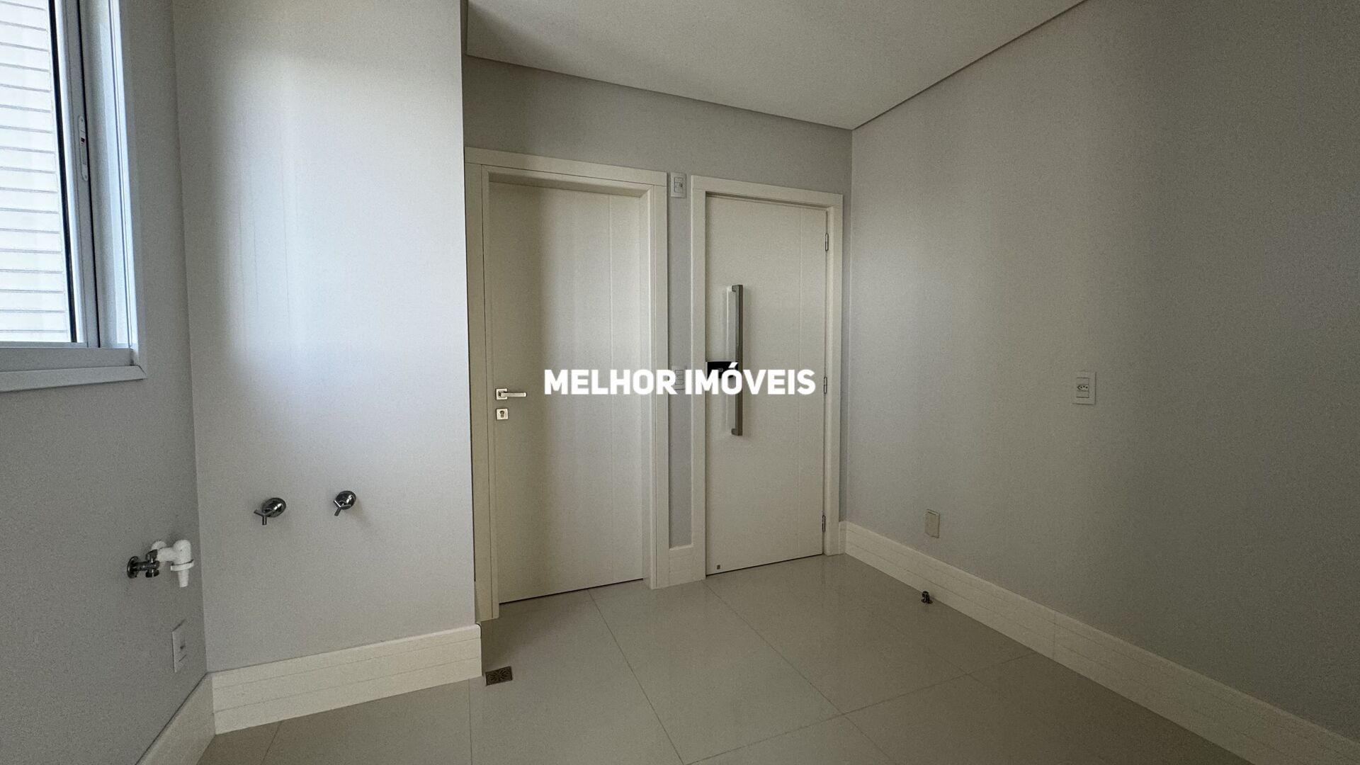 Apartamento à venda com 4 quartos, 237m² - Foto 28