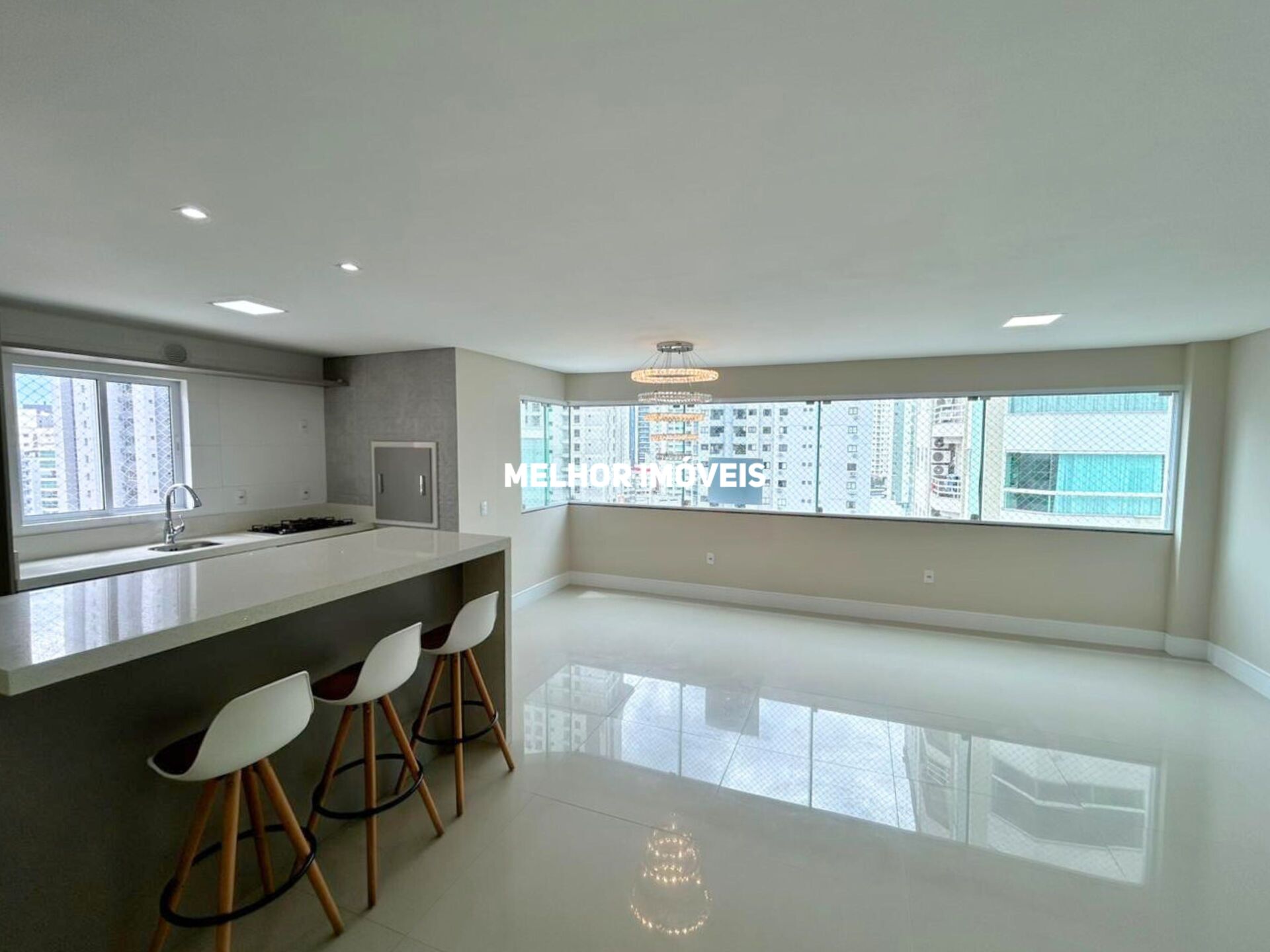 Apartamento, 3 quartos, 105 m² - Foto 1