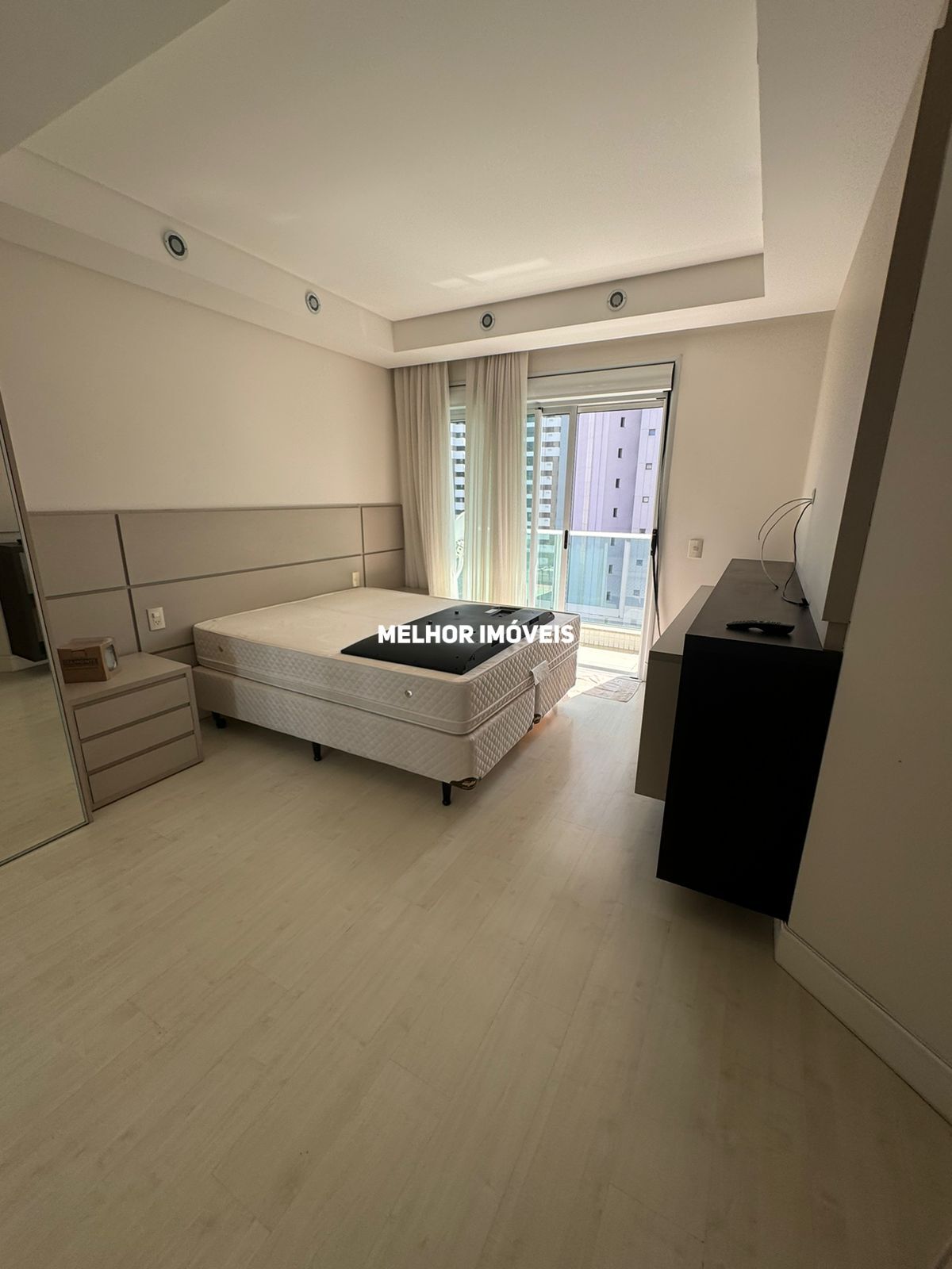 Apartamento à venda com 3 quartos, 158m² - Foto 11