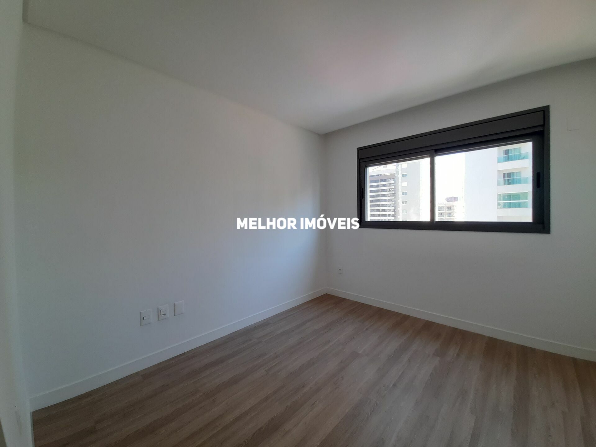 Apartamento à venda com 4 quartos, 165m² - Foto 12