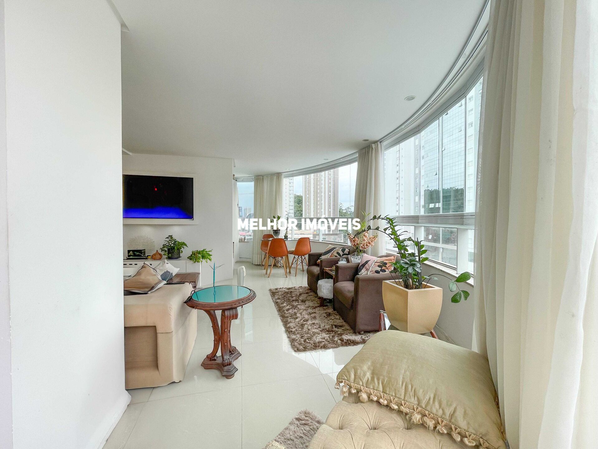 Apartamento, 3 quartos, 140 m² - Foto 2