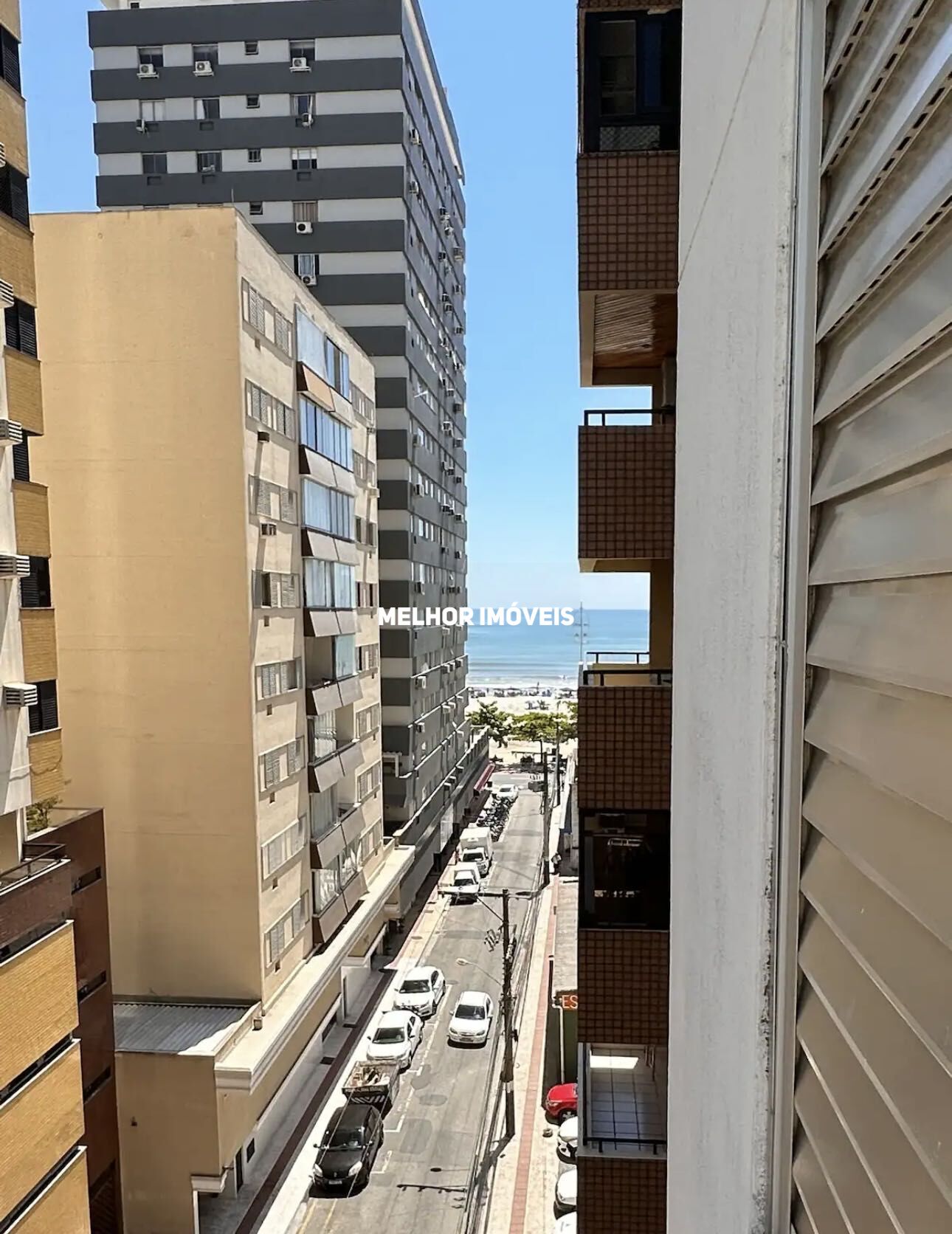 Apartamento à venda com 2 quartos, 75m² - Foto 1