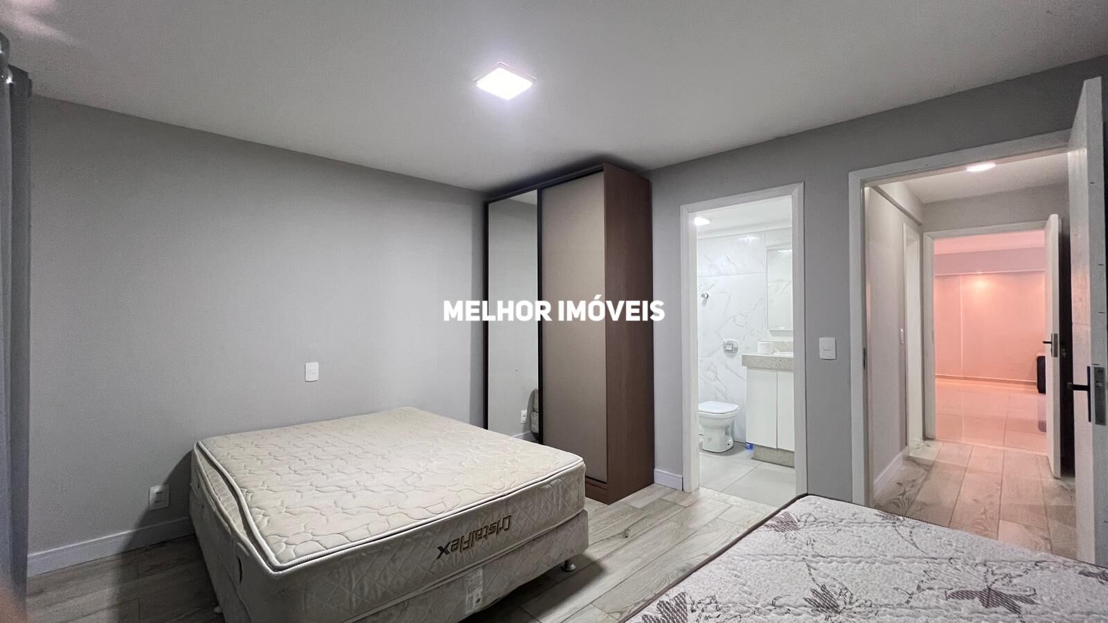 Apartamento para alugar com 4 quartos, 130m² - Foto 12