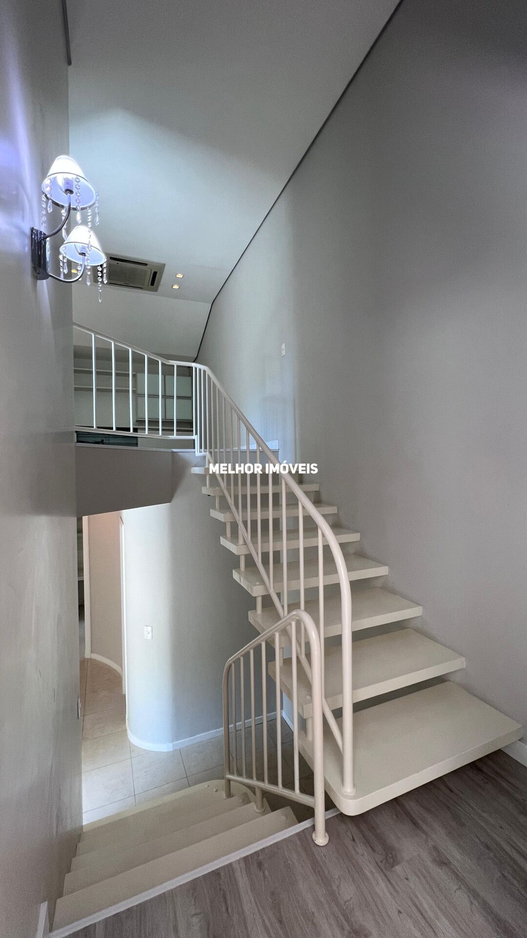 Casa à venda com 3 quartos, 229m² - Foto 14