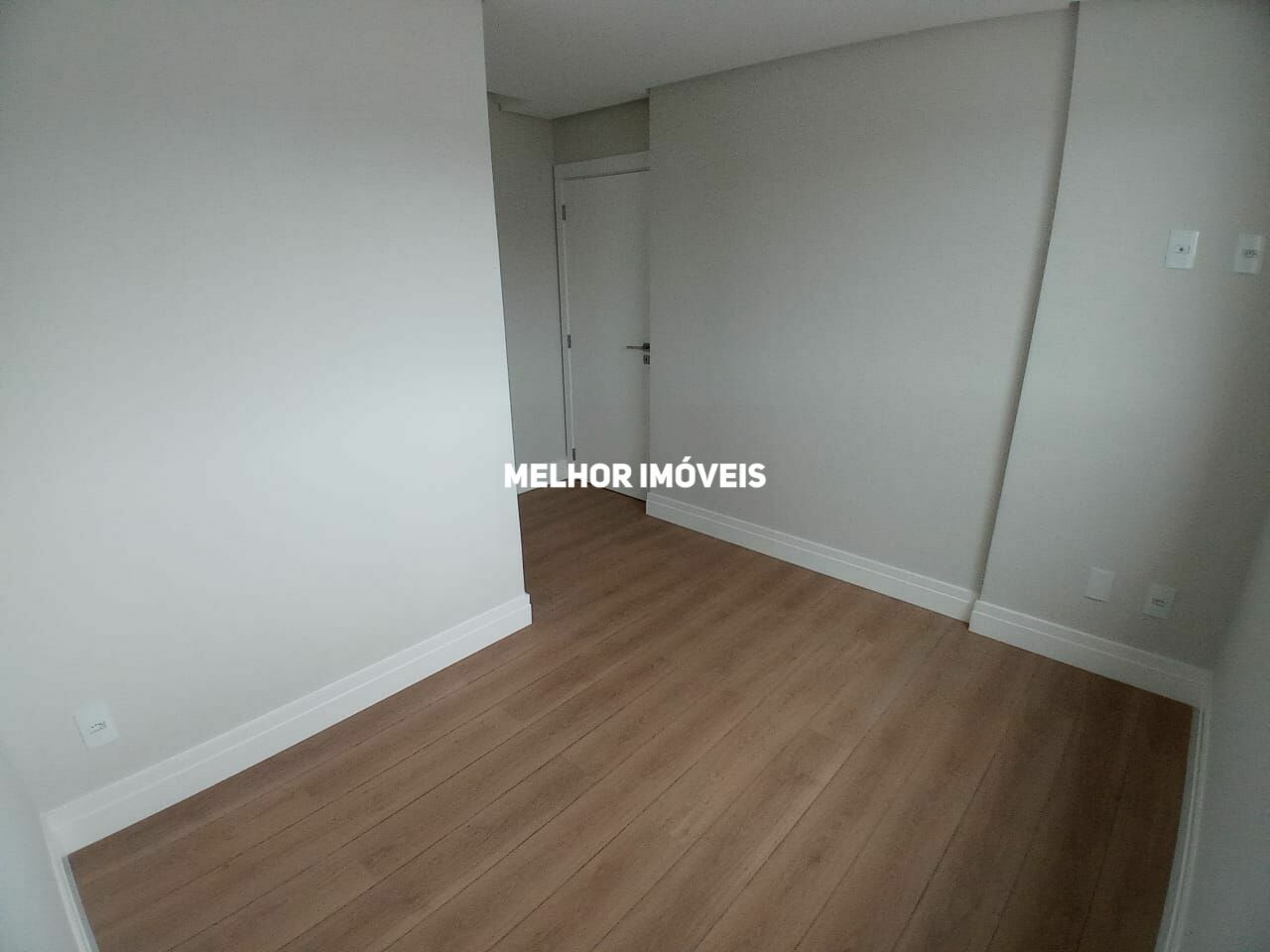 Apartamento à venda com 4 quartos, 131m² - Foto 17