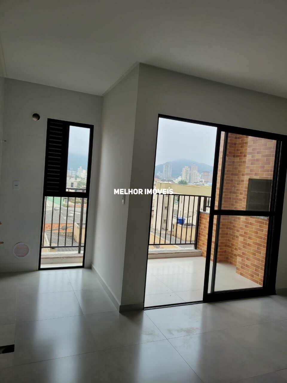 Apartamento à venda com 2 quartos, 91m² - Foto 2