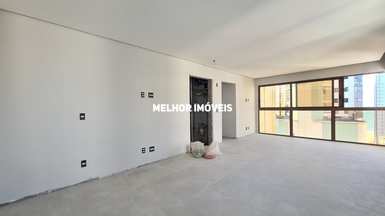 Apartamento à venda com 3 quartos, 115m² - Foto 3