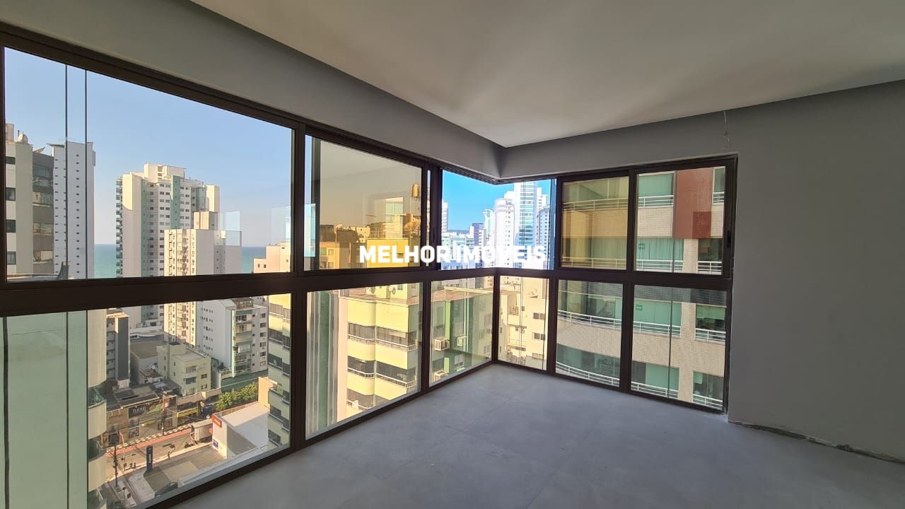 Apartamento à venda com 3 quartos, 115m² - Foto 1