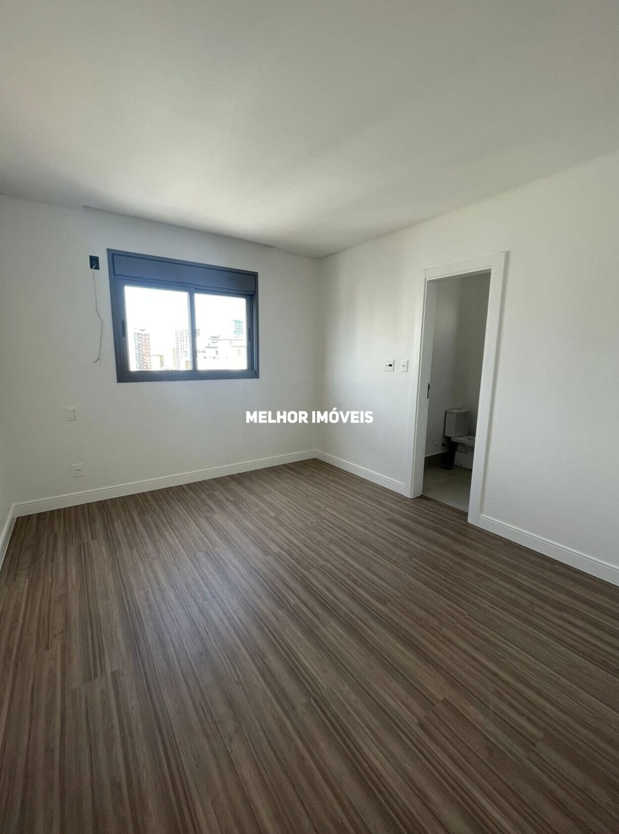 Apartamento à venda com 3 quartos, 122m² - Foto 9