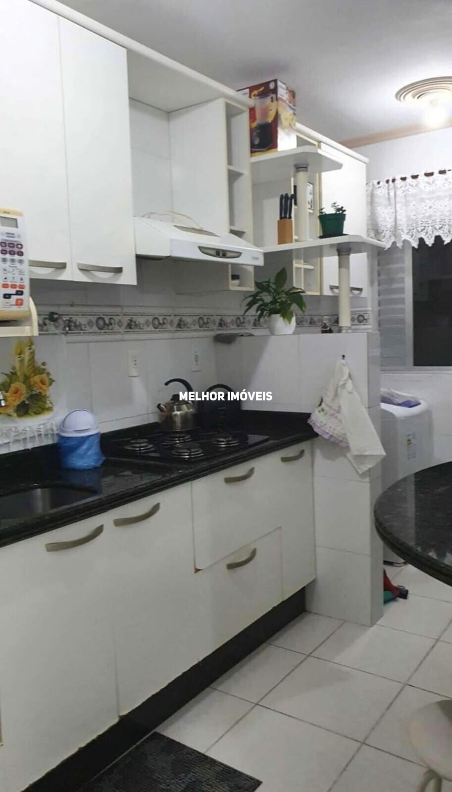 Apartamento à venda com 2 quartos, 70m² - Foto 3