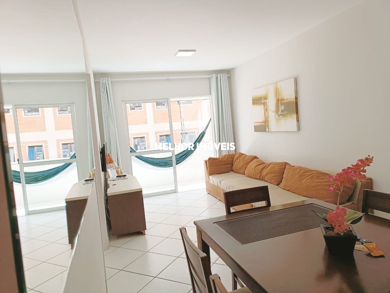 Apartamento à venda com 2 quartos, 67m² - Foto 1