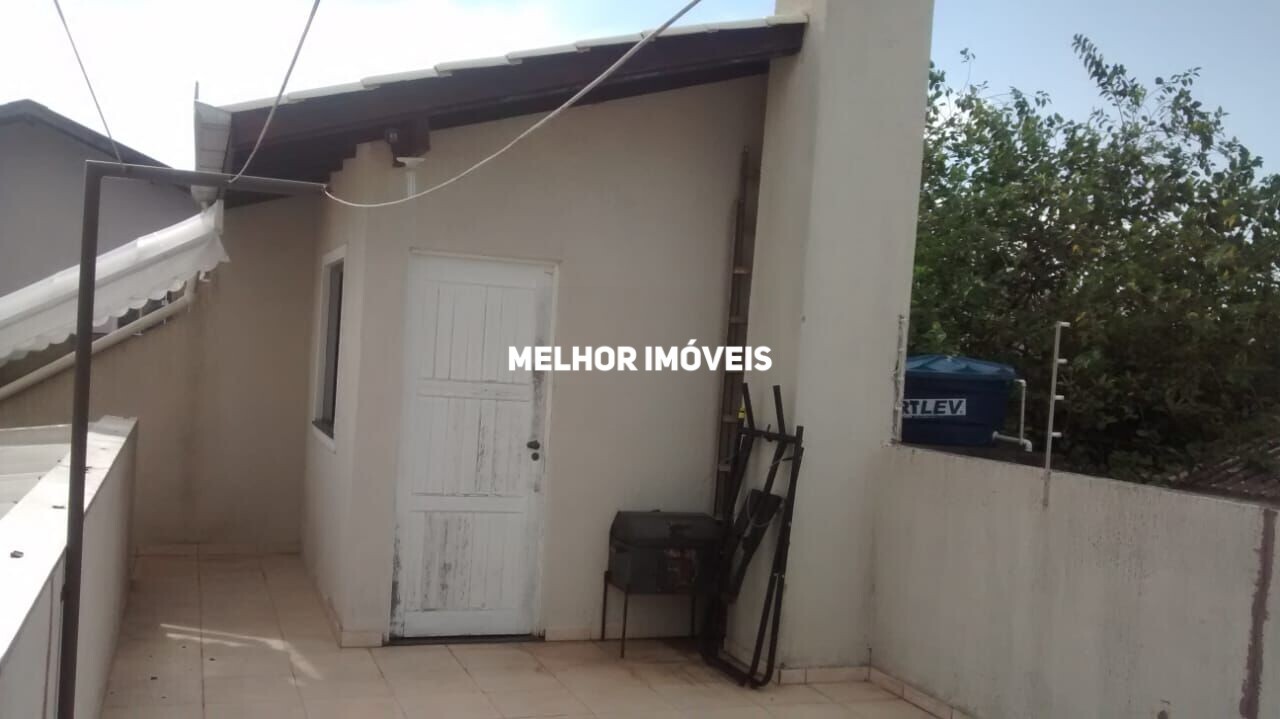 Casa à venda com 2 quartos, 200m² - Foto 18