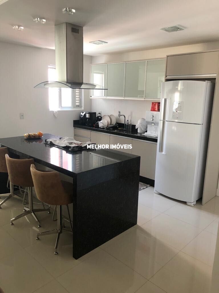 Apartamento à venda com 3 quartos, 256m² - Foto 5