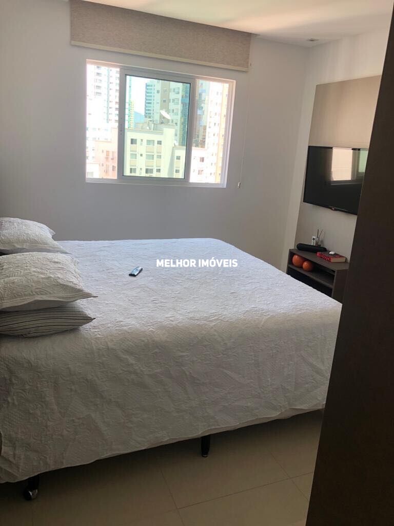 Apartamento à venda com 3 quartos, 256m² - Foto 9