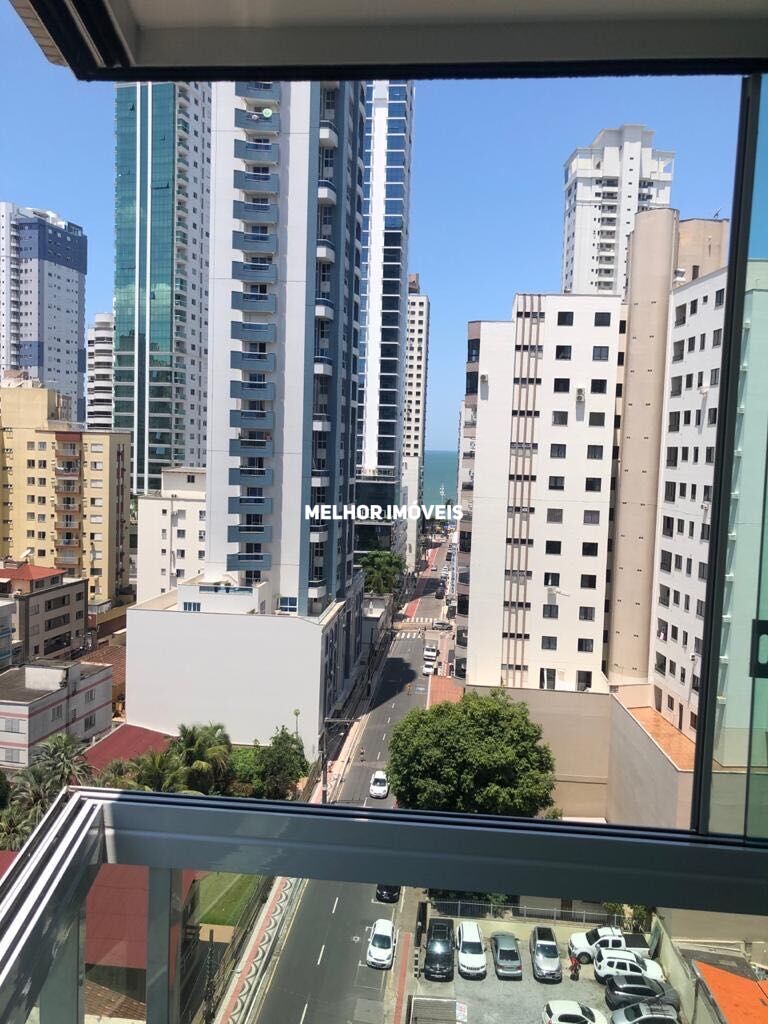 Apartamento à venda com 3 quartos, 256m² - Foto 3