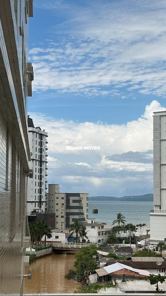 Apartamento à venda com 3 quartos, 145m² - Foto 1