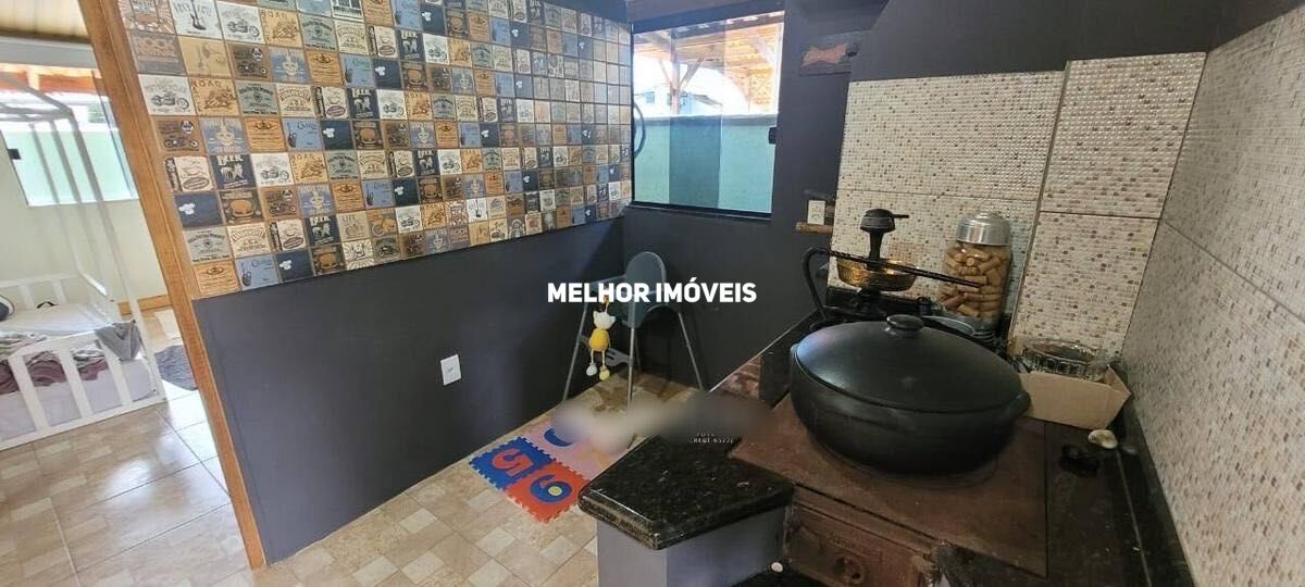 Casa à venda com 2 quartos, 90m² - Foto 4