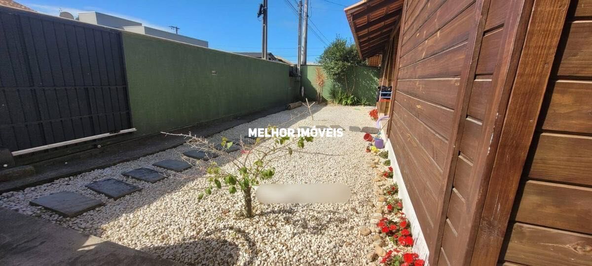 Casa à venda com 2 quartos, 90m² - Foto 2