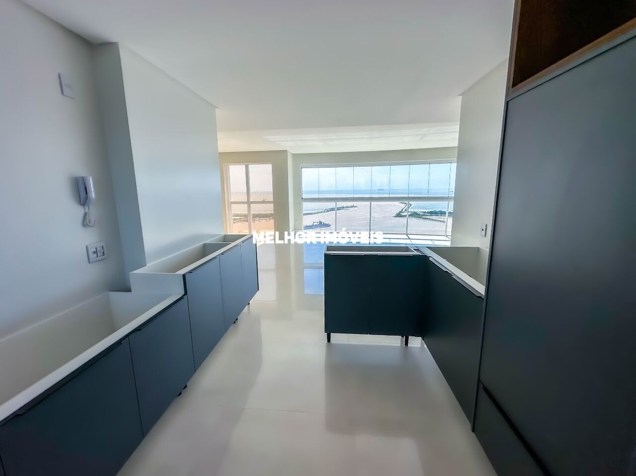 Apartamento à venda com 3 quartos, 162m² - Foto 10