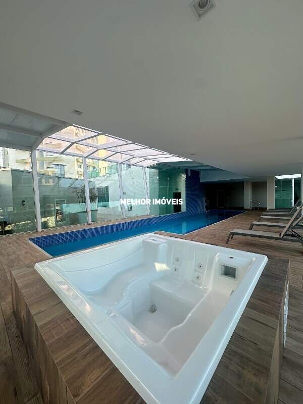 Apartamento à venda com 3 quartos, 162m² - Foto 22